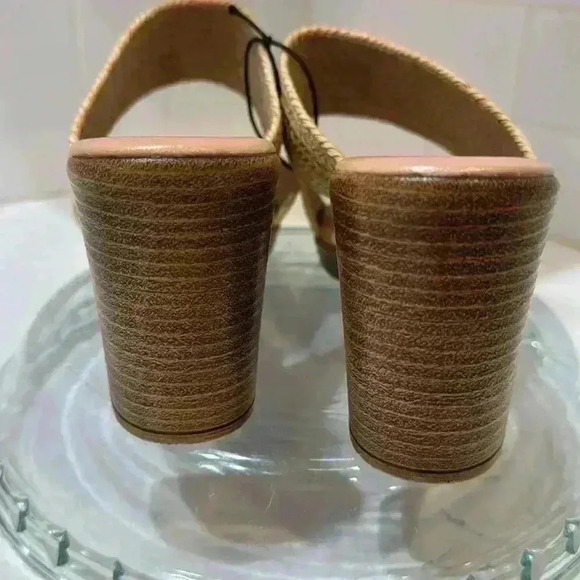 Mariela Italian Tan Sandals with Heels NEW - Picture 5 of 10